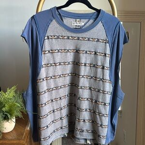 NWT FREE PEOPLE embroidered peace sign short sleeve shirt (small) ✨